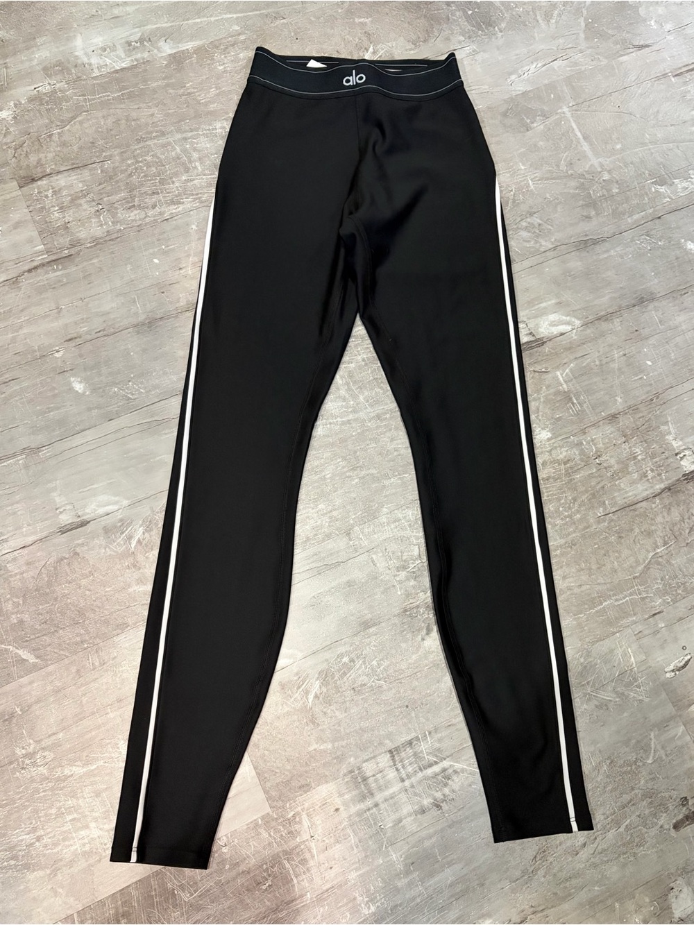 Alo Airlift Suit Up Leggings